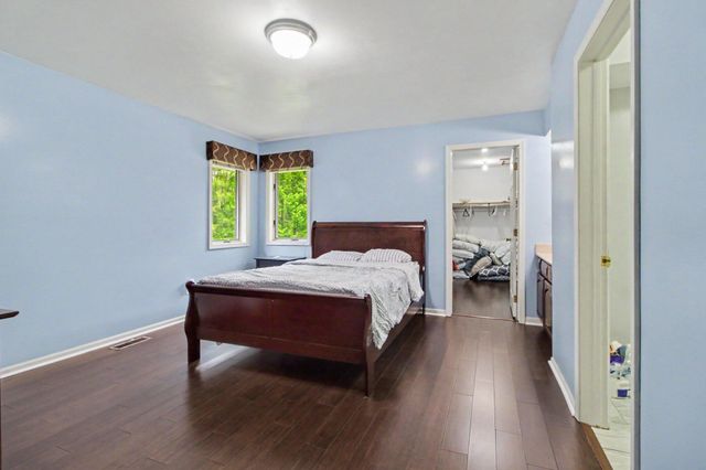 5026 Arbor Valley Lane, Ann Arbor, MI 48105