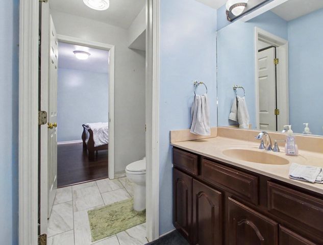 5026 Arbor Valley Lane, Ann Arbor, MI 48105