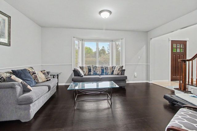 5026 Arbor Valley Lane, Ann Arbor, MI 48105