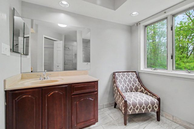 5026 Arbor Valley Lane, Ann Arbor, MI 48105