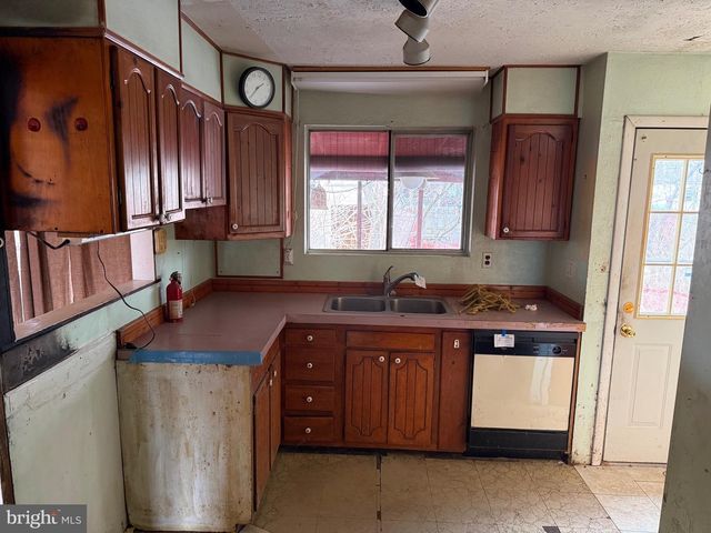 527 BRIAN AVE, Millville, NJ 08332