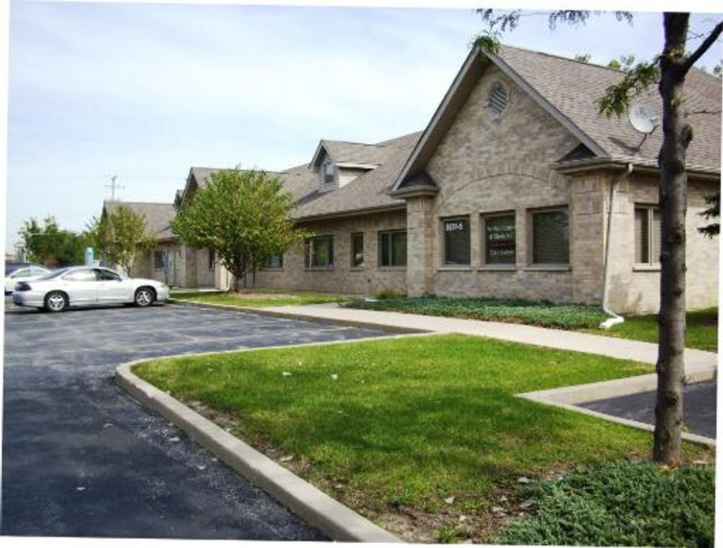 8651 W 159th Street 5, Orland Park, IL 60462