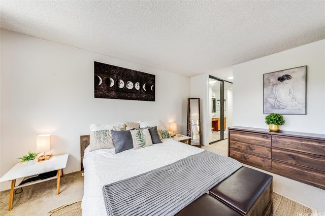 250 Kawaihae Street 10E, Honolulu, HI 96825