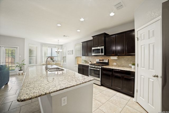 610 Sea Eagle, San Antonio, TX 78253
