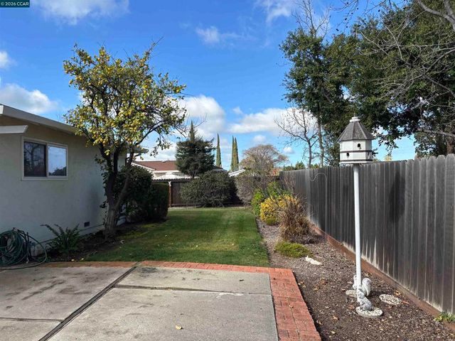 3201 3201 Saint James Pl, Antioch, CA 94509