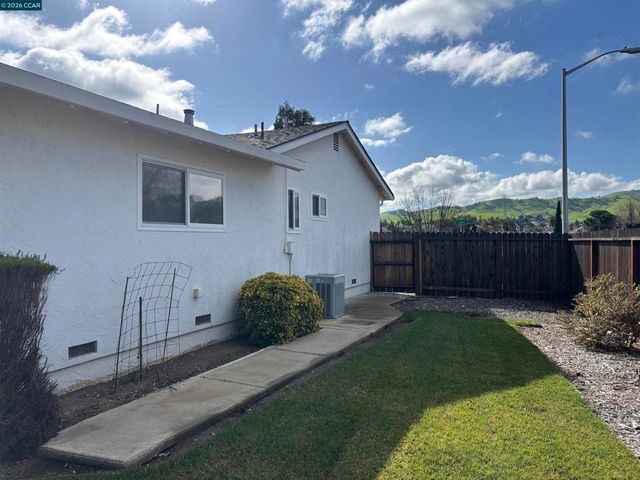 3201 3201 Saint James Pl, Antioch, CA 94509