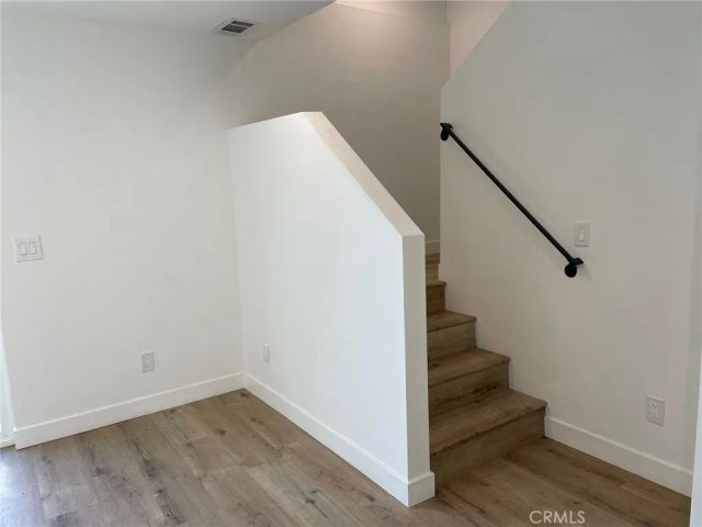 1529 Winona Boulevard, Los Angeles, CA 90027