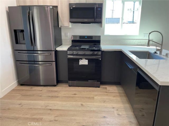 1529 Winona Boulevard, Los Angeles, CA 90027