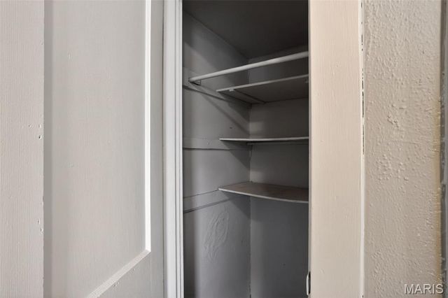 9407 Muriel Avenue, St Louis, MO 63114