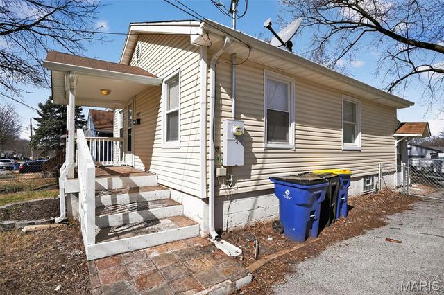 9407 Muriel Avenue, St Louis, MO 63114