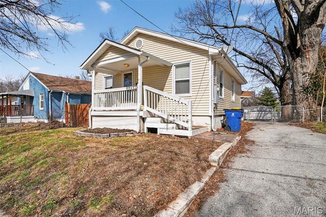 9407 Muriel Avenue, St Louis, MO 63114