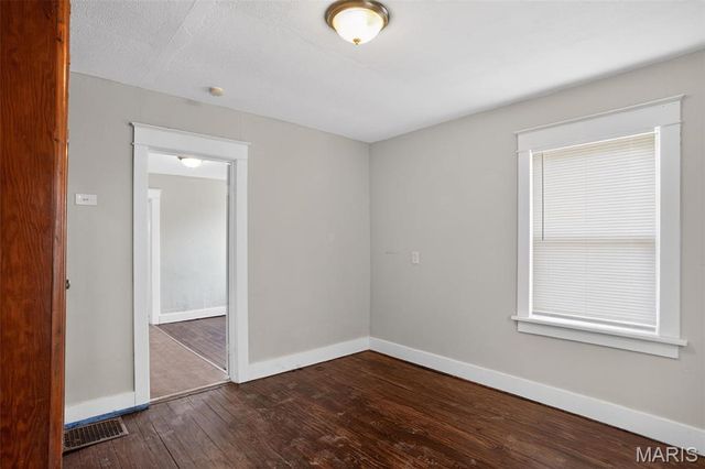 9407 Muriel Avenue, St Louis, MO 63114