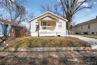 9407 Muriel Avenue, St Louis, MO 63114