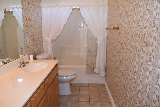 4017 Windmill Ridge Circle, Red Oak, TX 75154