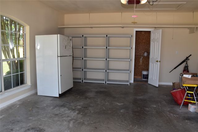 4017 Windmill Ridge Circle, Red Oak, TX 75154