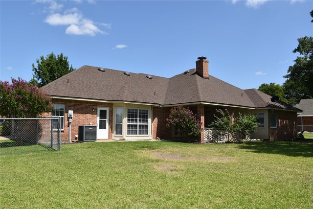 4017 Windmill Ridge Circle, Red Oak, TX 75154