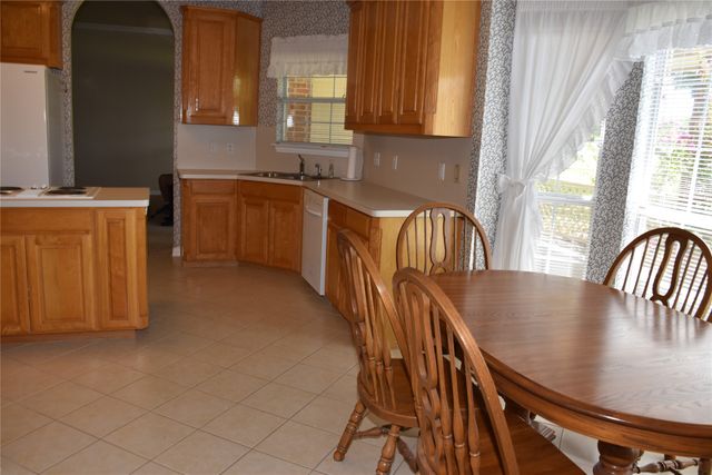 4017 Windmill Ridge Circle, Red Oak, TX 75154