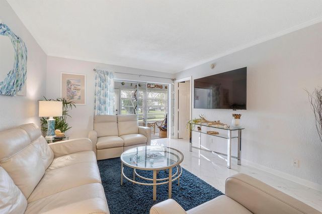 5540 N Ocean Boulevard 110, Ocean Ridge, FL 33435