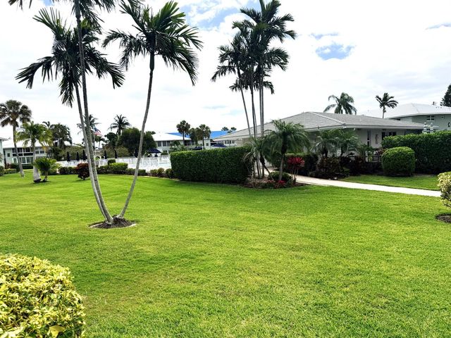 5540 N Ocean Boulevard 110, Ocean Ridge, FL 33435