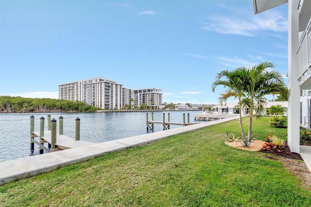5540 N Ocean Boulevard 110, Ocean Ridge, FL 33435