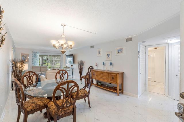 5540 N Ocean Boulevard 110, Ocean Ridge, FL 33435