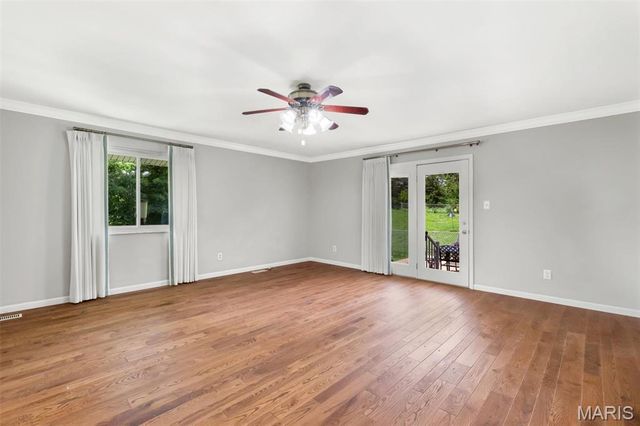 10919 Acton Drive, St Louis, MO 63123