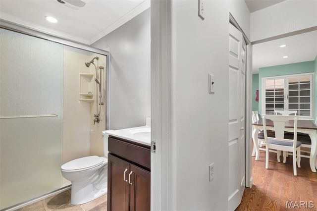10919 Acton Drive, St Louis, MO 63123