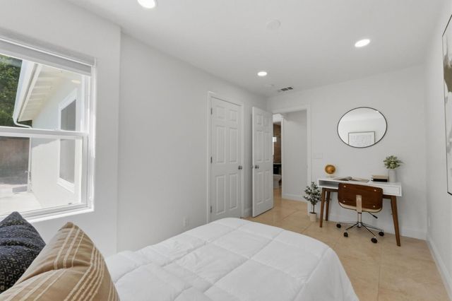 660 Hamilton Lane, Santa Clara, CA 95051