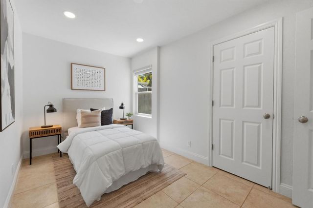 660 Hamilton Lane, Santa Clara, CA 95051