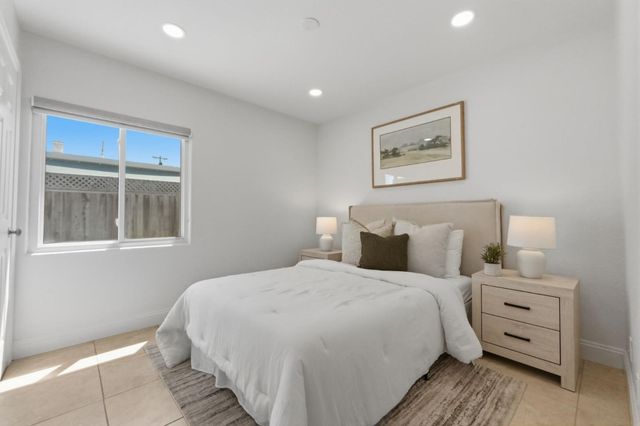 660 Hamilton Lane, Santa Clara, CA 95051