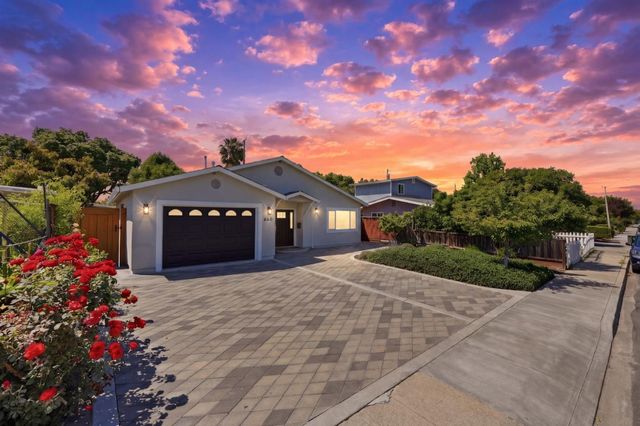 660 Hamilton Lane, Santa Clara, CA 95051