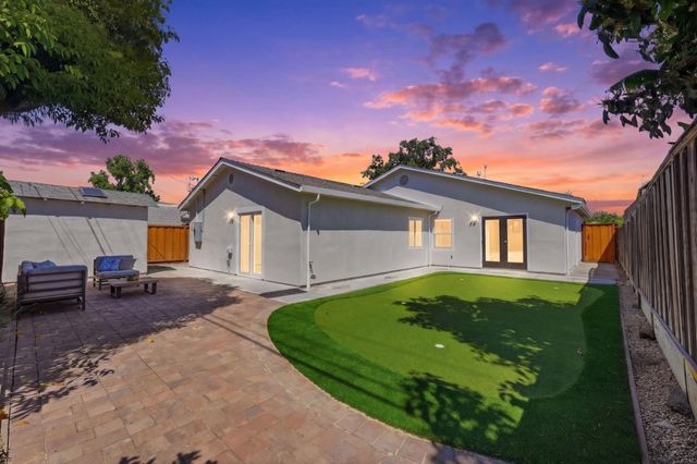 660 Hamilton Lane, Santa Clara, CA 95051
