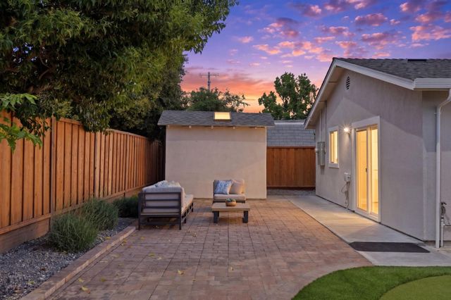 660 Hamilton Lane, Santa Clara, CA 95051