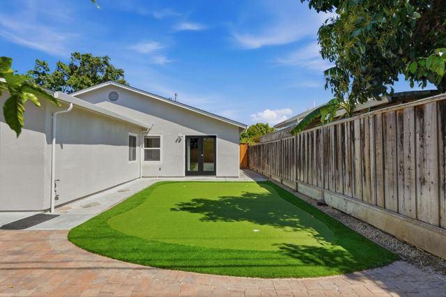 660 Hamilton Lane, Santa Clara, CA 95051