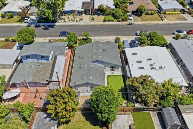 660 Hamilton Lane, Santa Clara, CA 95051