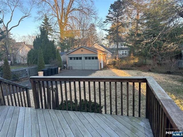 325 Bogert Avenue, Ridgewood, NJ 07450