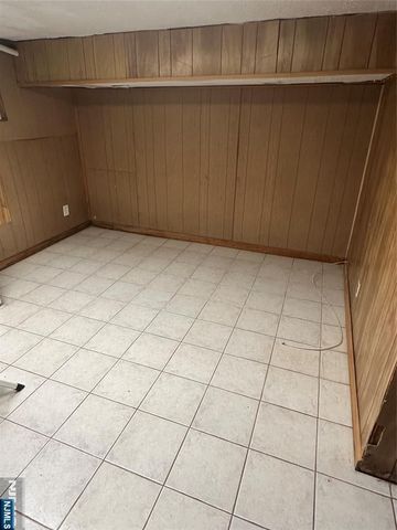 325 Bogert Avenue, Ridgewood, NJ 07450