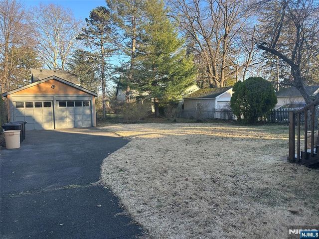 325 Bogert Avenue, Ridgewood, NJ 07450
