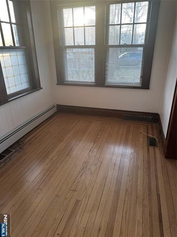 325 Bogert Avenue, Ridgewood, NJ 07450