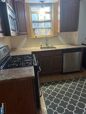 325 Bogert Avenue, Ridgewood, NJ 07450