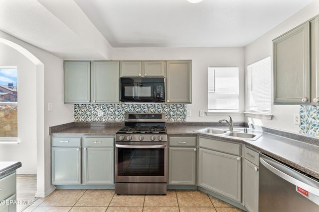 10799 WALDEN POND Street, El Paso, TX 79924