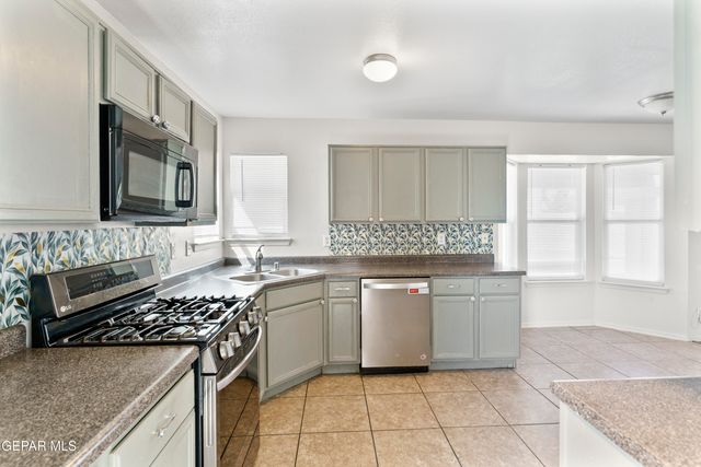 10799 WALDEN POND Street, El Paso, TX 79924