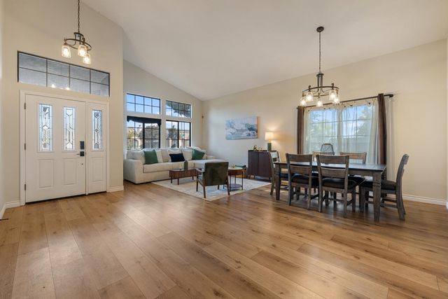 1786 Brookside Dr, Manteca, CA 95336
