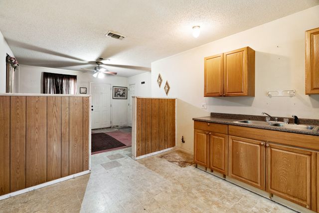 474 NE 11th Street NE, Paris, TX 75460