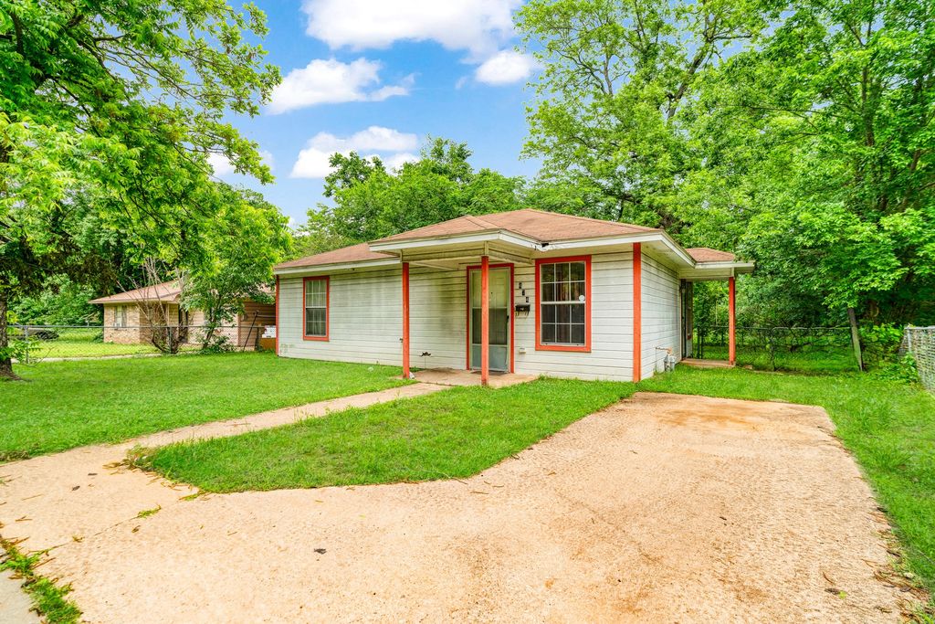 474 NE 11th Street NE, Paris, TX 75460