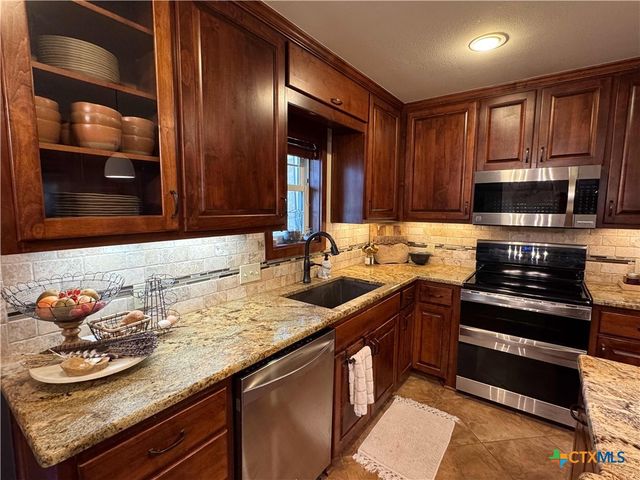 3806 Trailwood Drive, Temple, TX 76502