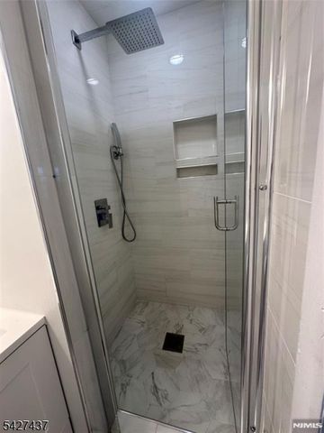 43 Bender Dr, Clifton City, NJ 07013