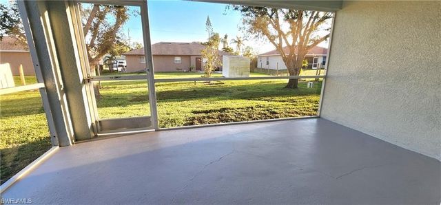 1302 SW 11th ST, Cape Coral, FL 33991