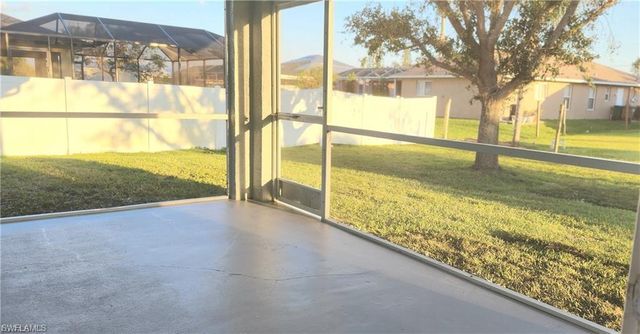 1302 SW 11th ST, Cape Coral, FL 33991