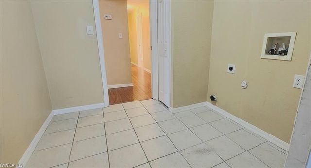 1302 SW 11th ST, Cape Coral, FL 33991
